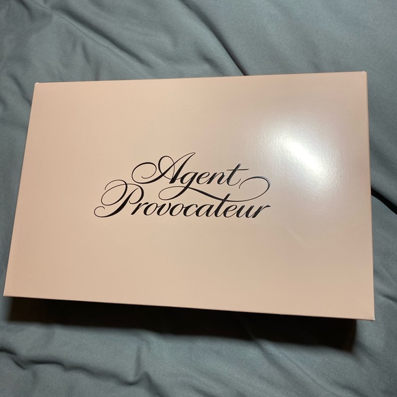 Agent Provocateur Body Amour - Picture 5 of 9